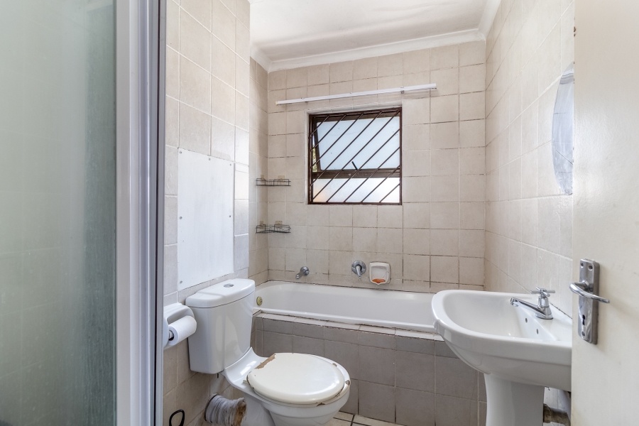 2 Bedroom Property for Sale in Guldenland Western Cape